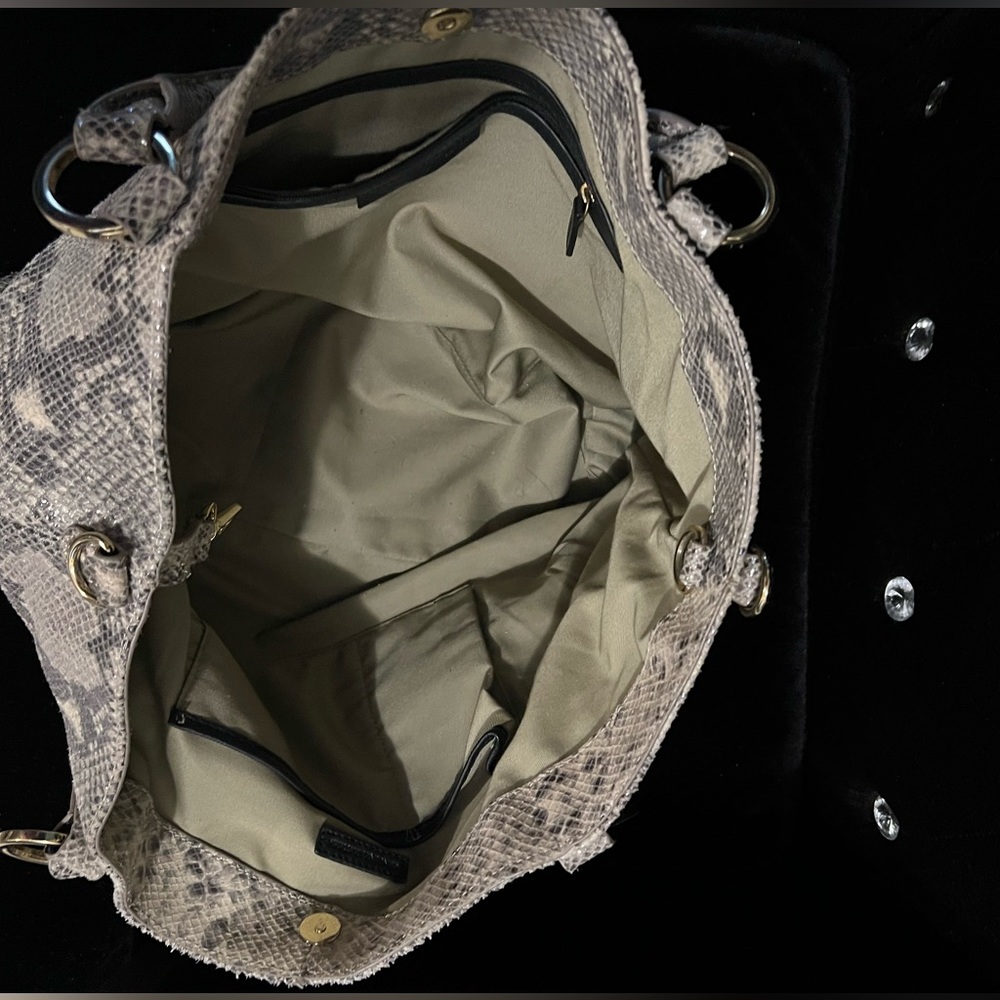 GILI Python Purse - Picture 6 of 6